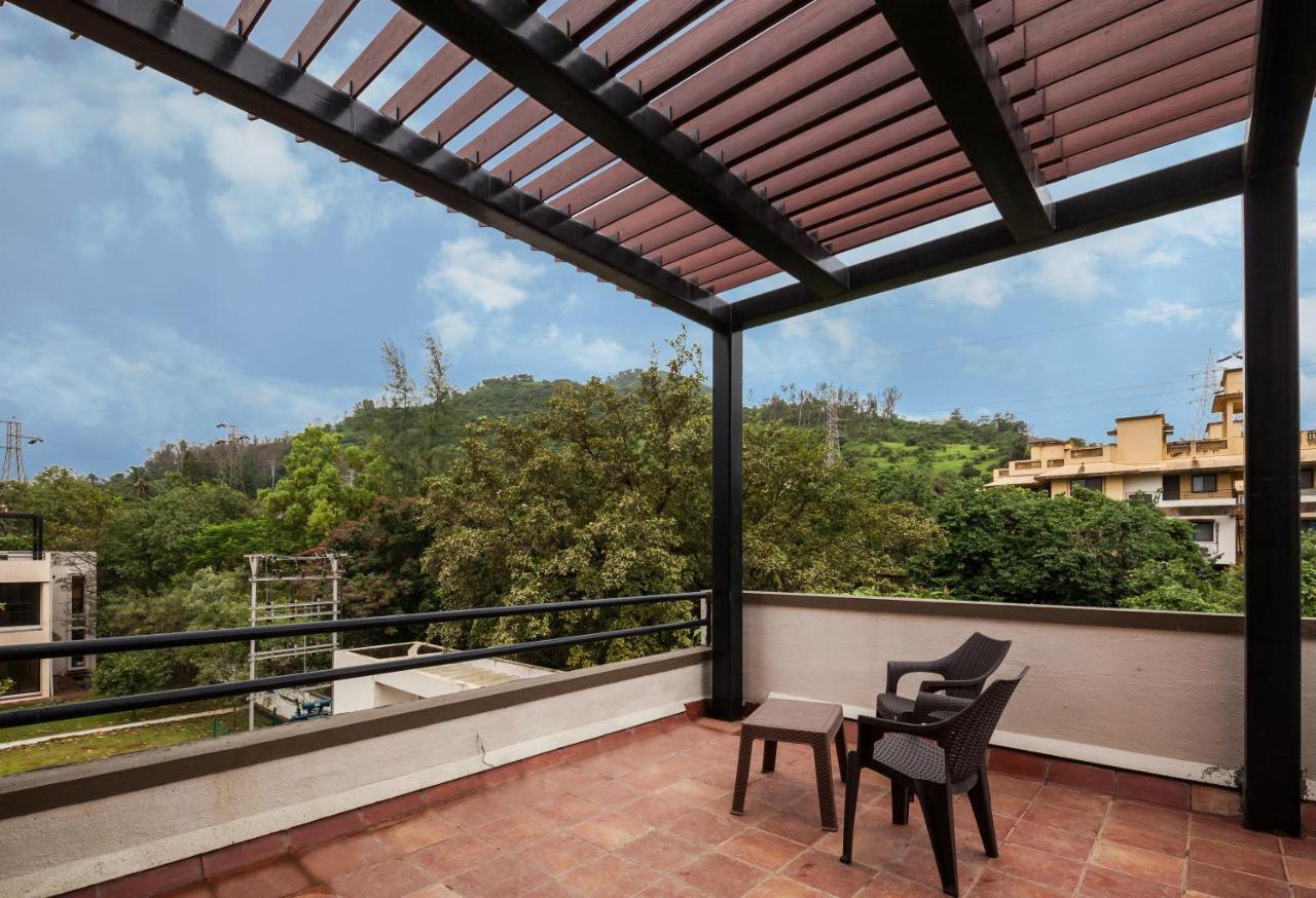 Stayvista'S Greenwoods Villa 10 - City-Center Villa With Private Pool, Terrace, Lift & Carrom Board Лонавла Екстер'єр фото