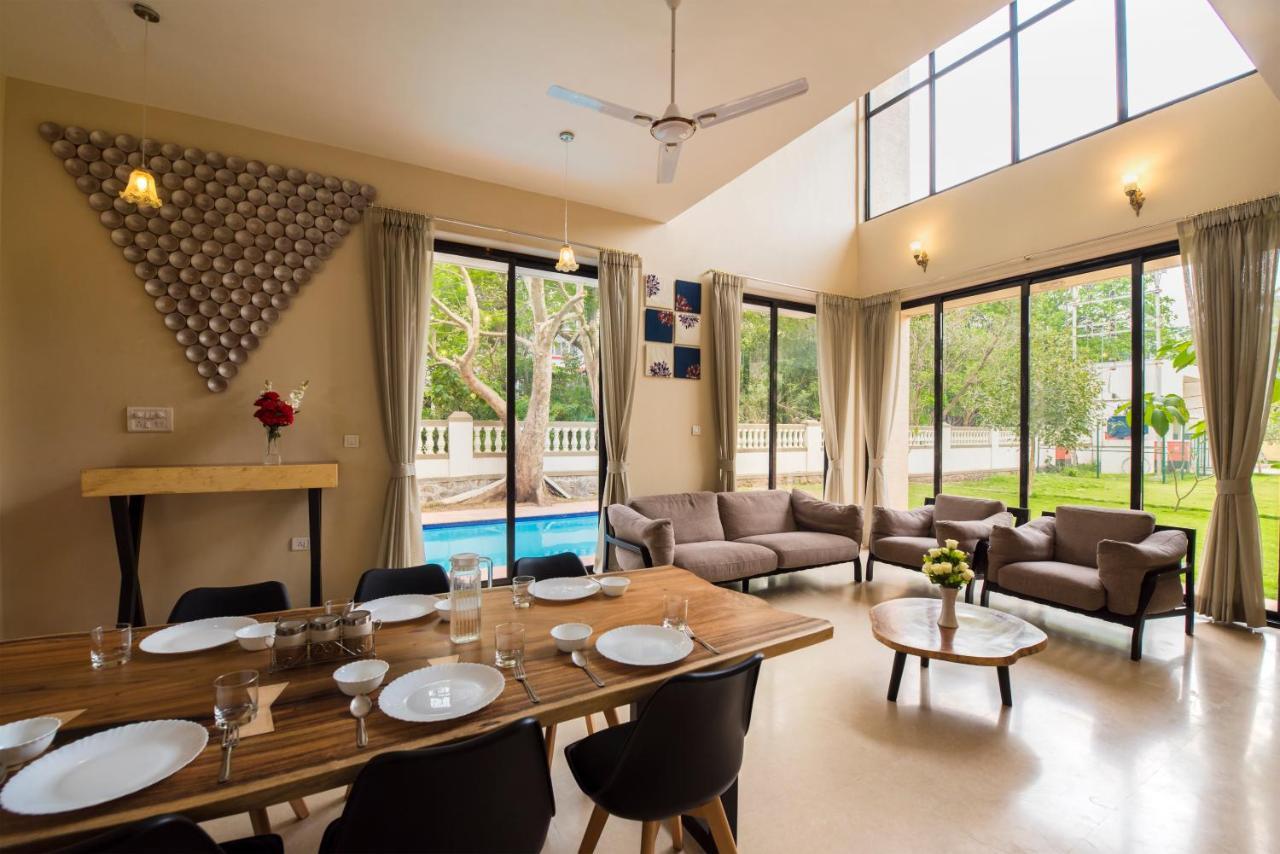 Stayvista'S Greenwoods Villa 10 - City-Center Villa With Private Pool, Terrace, Lift & Carrom Board Лонавла Екстер'єр фото